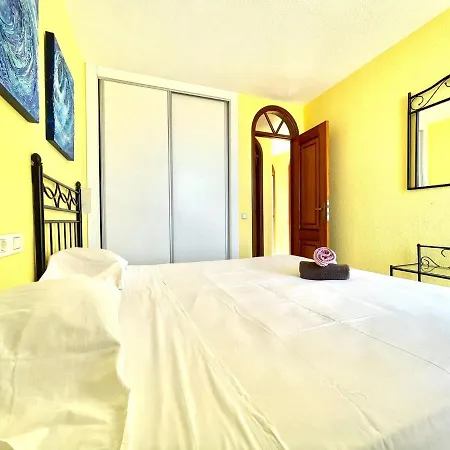 One Bedroom, Beach, Shared Pool In Tenerife South Costa Adeje (Tenerife)