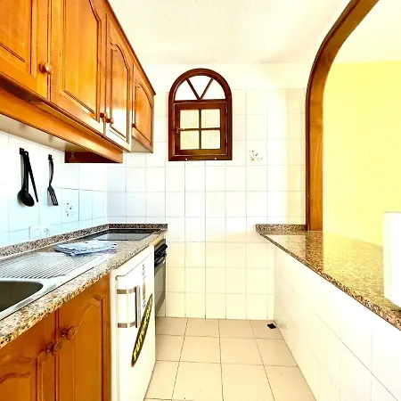 One Bedroom, Beach, Shared Pool In Tenerife South Apartman Costa Adeje (Tenerife)