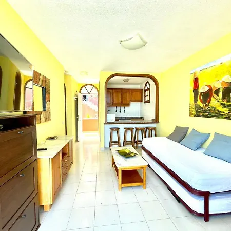 One Bedroom, Beach, Shared Pool In Tenerife South Costa Adeje (Tenerife)