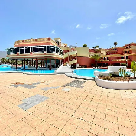 One Bedroom, Beach, Shared Pool In Tenerife South * Costa Adeje (Tenerife)