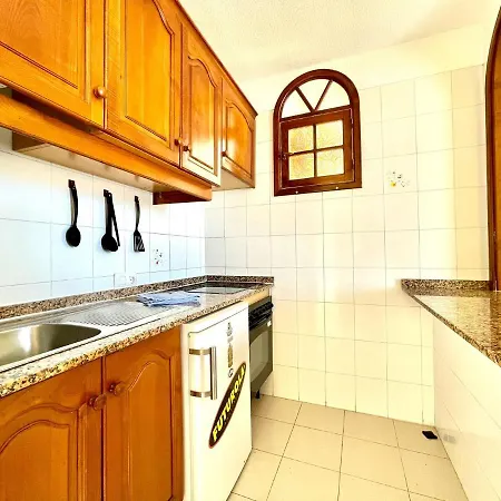 Apartman One Bedroom, Beach, Shared Pool In Tenerife South